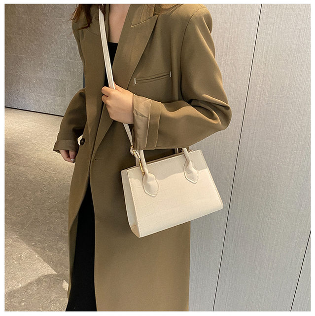Nya fyrkantiga Crossbody-väskor för kvinnor Mode handväskor och plånböcker Dam axelväska Small Top Handle Bags_voghion.com