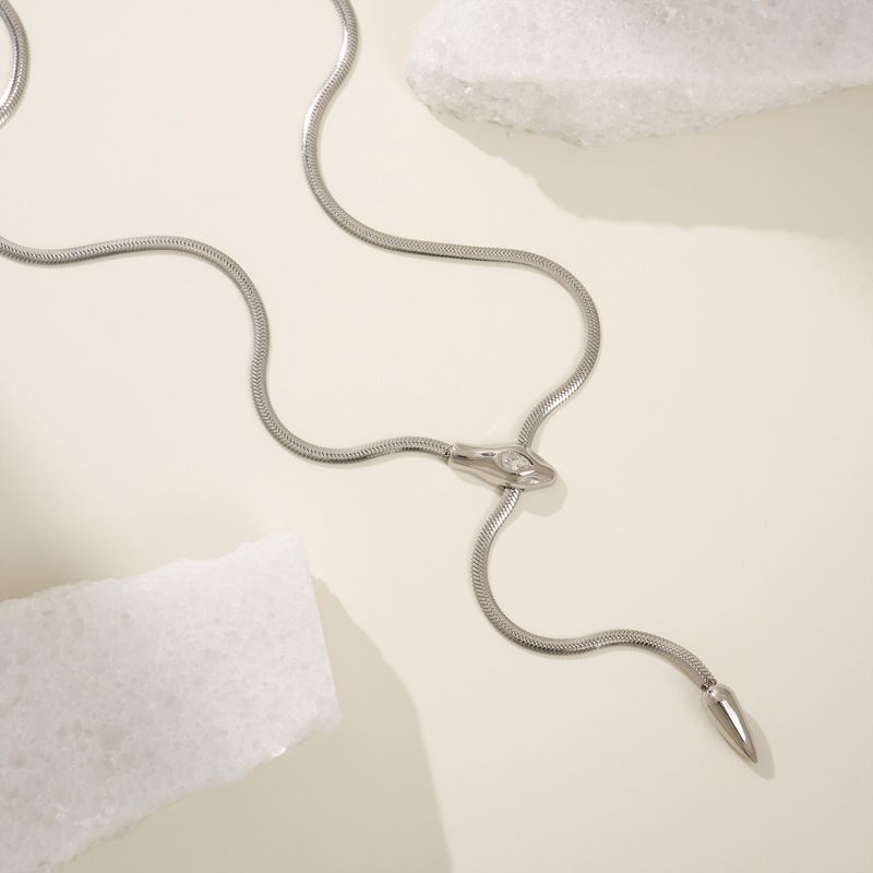 Damenschmuck Vergoldeter Titanstahl Retro Einzigartige Schlangenförmige Zirkon Schlüsselbeinklingenkette_voghion.com