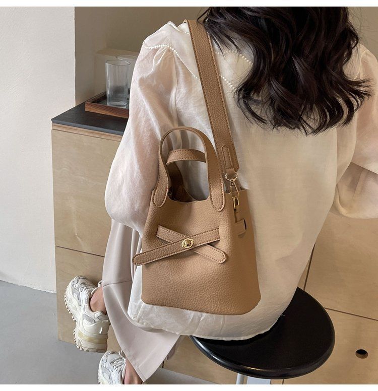 Fashionable minimalist basket work and commuting, Korean version versatile handbag with niche design, crossbody bag for_voghion.com