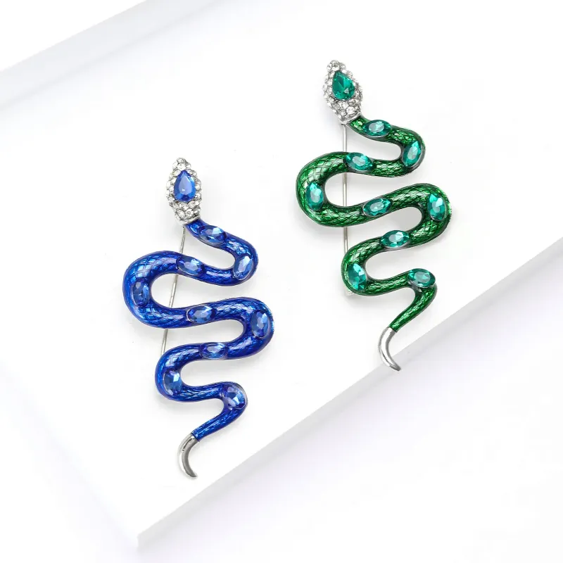 Spilla a forma di serpente decorata con smalto verde e strass con accenti di gemme a forma di lacrima, regalo audace per le feste di alta qualità per lei_voghion.com
