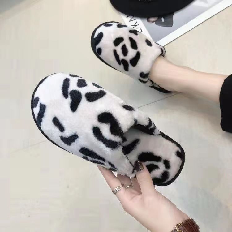 2025 Nuove pantofole da casa per le donne, stile coreano, in cotone con fodera in pile, calde e morbide._voghion.com