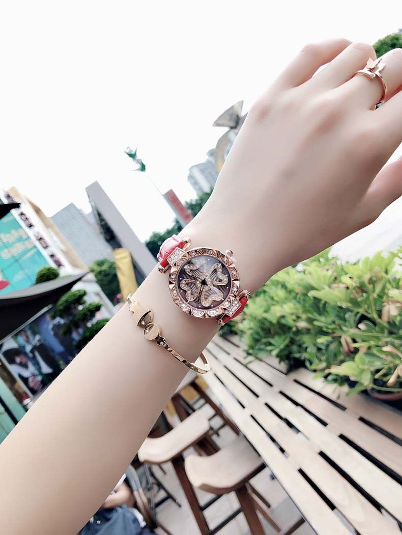 Neue Zeit läuft Damen Luxus Mode Diamant Set Liebe wasserdicht Student Gürtel Quarzuhr_voghion.com