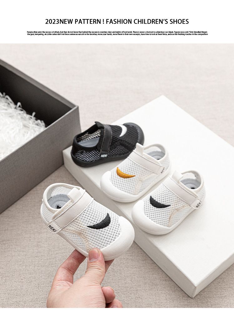 Sandali traspiranti con suola morbida per bambini, da passeggio, per donne, estate 2023, nuovi, con traforo, per un bambino di tre anni_voghion.com