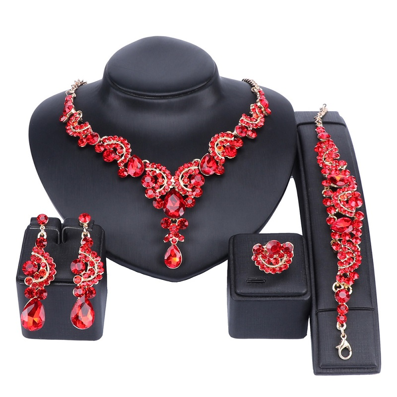 Luxuriöse Statement-Halskette, Ohrringe, Armband, Ring, Schmucksets für Frauen, Kristall-Lätzchen, goldfarbene Kette, Brautschmuck_voghion.com