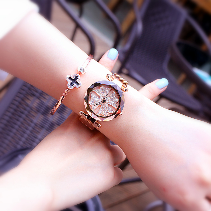 New Time Running Diamond Inlaid Fashion Trend Waterproof Magnetic Tape Women's Watch_voghion.com