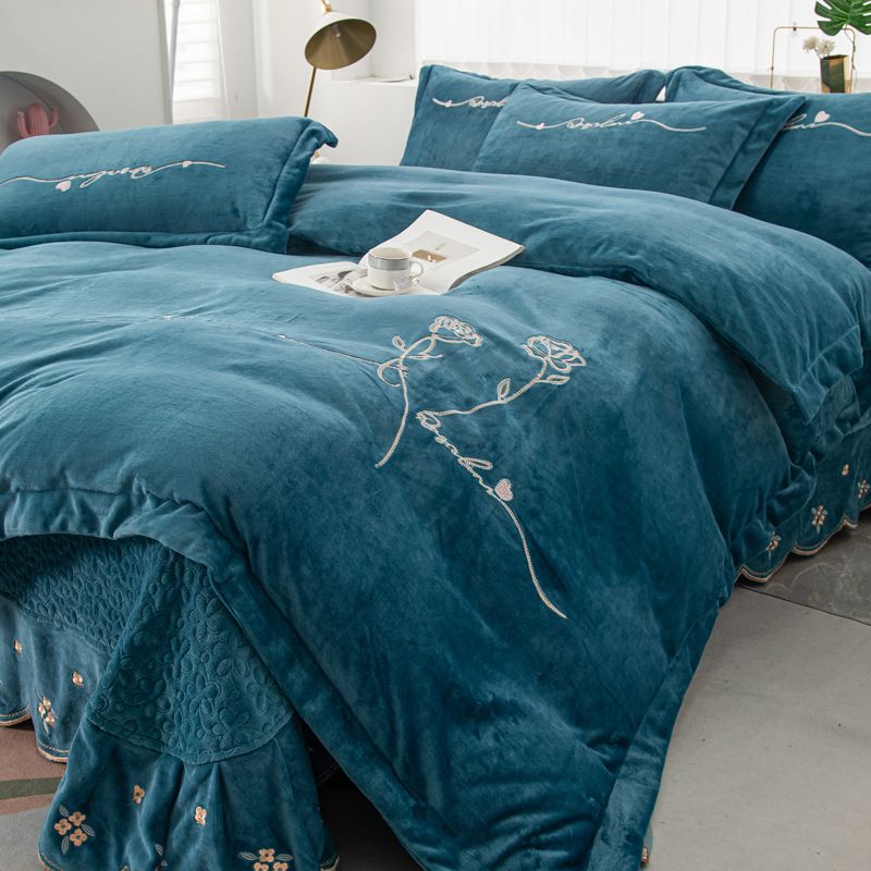 Autumn And Winter Baby Fleece Bed Cover Four-piece Set Thickened Warm Milk Fleece Encrypted Embroidery Padded Bedding_voghion.com