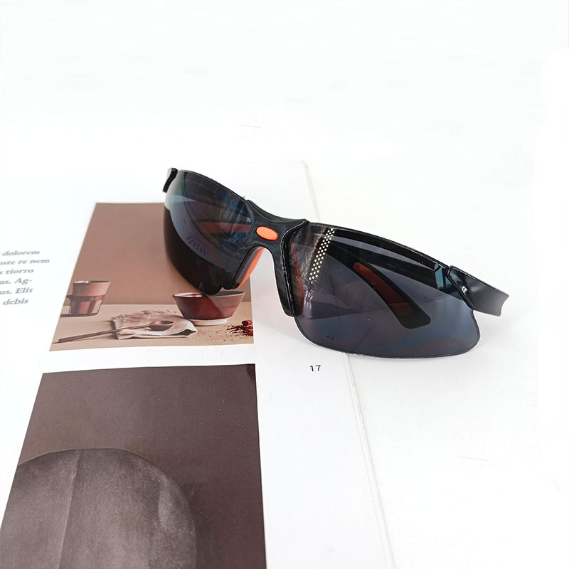 1Pcs Clear Eye Sand Prevention Windproof Safety Riding Goggles Vented Glasses Work Lab Laboratory Safety Glasses Spectacles_voghion.com