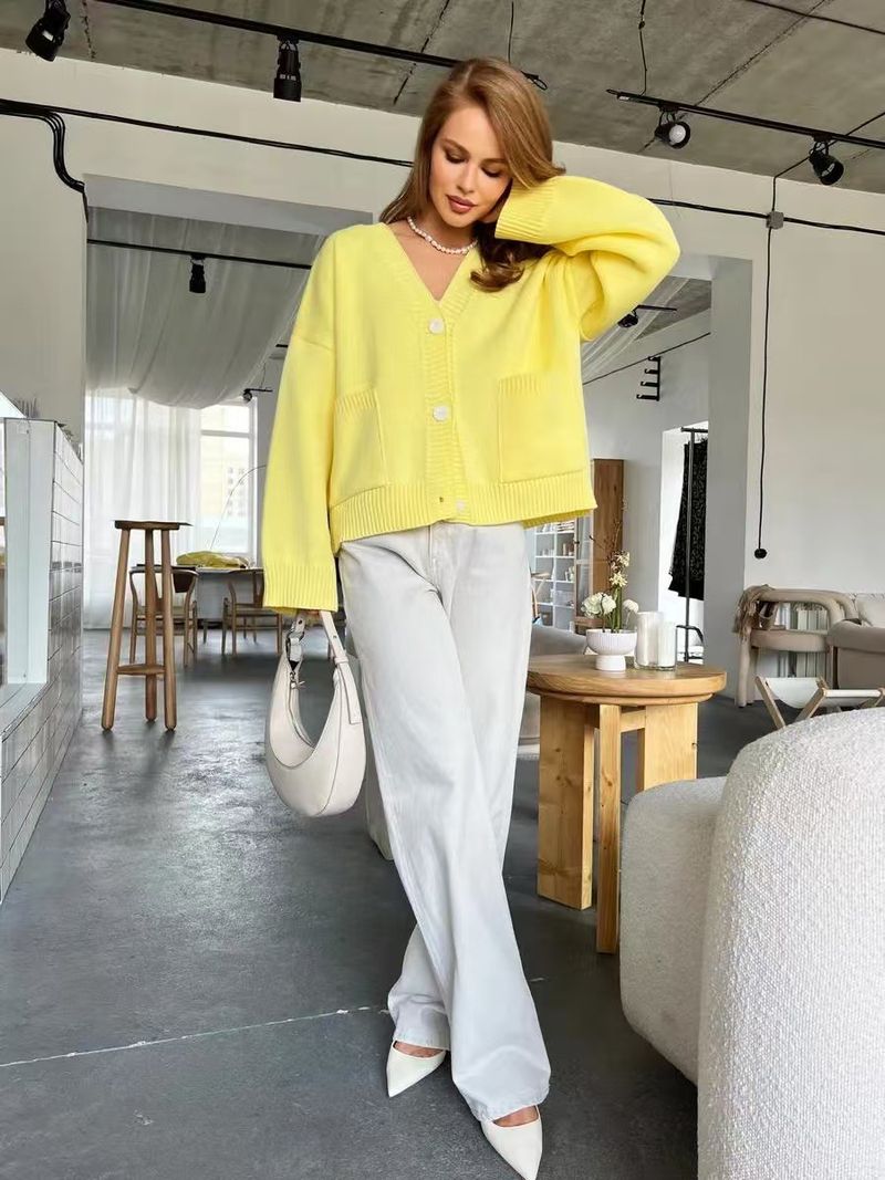 Cardigan en tricot à col en V et poches pour femme - Pull oversize doux et confortable pour l'automne et l'hiver, élégant, coupe ample, décontracté, manches longues, ouvert sur le devant_voghion.com