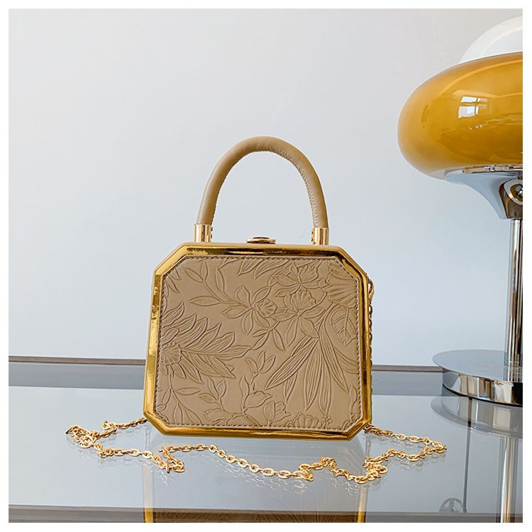 Women's High-End New Fashion Handbag Crossbody Shoulder Evening Versatile Box Bag_voghion.com