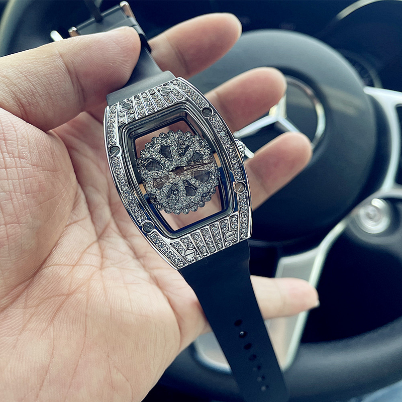 Jiudou Wanghong Shi Lai Yun Neue Damenmode Diamant Set Silikonband wasserdichte Uhr_voghion.com