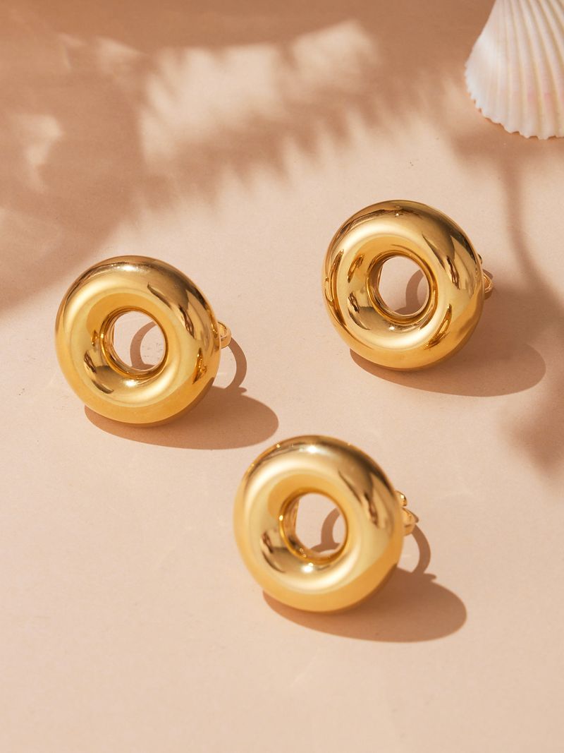 Anello quadrato con superficie liscia e cava, per donna, con temperamento esagerato e bracciale con anello di ritenzione del colore_voghion.com