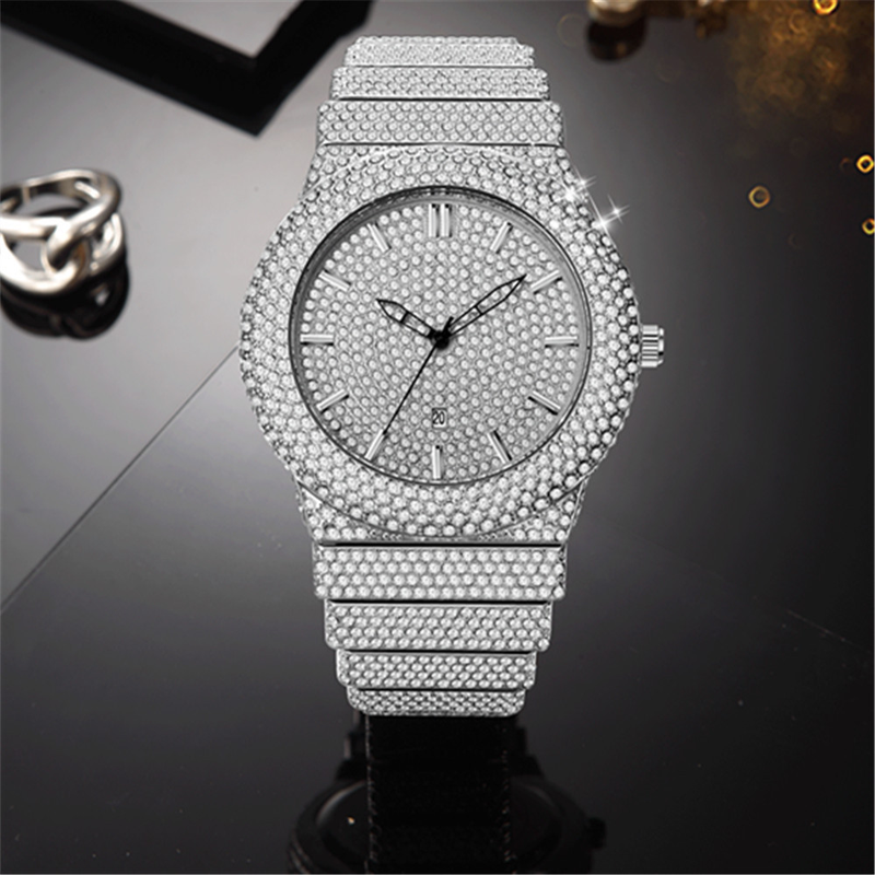 Luxuriöse Hip-Hop-Herrenuhr mit Diamantakzenten und Gold-Finish – Datumsanzeige, Quarzwerk, modisches Statement, Hip-Hop-Diamant, Luxus, goldenes Datum_voghion.com