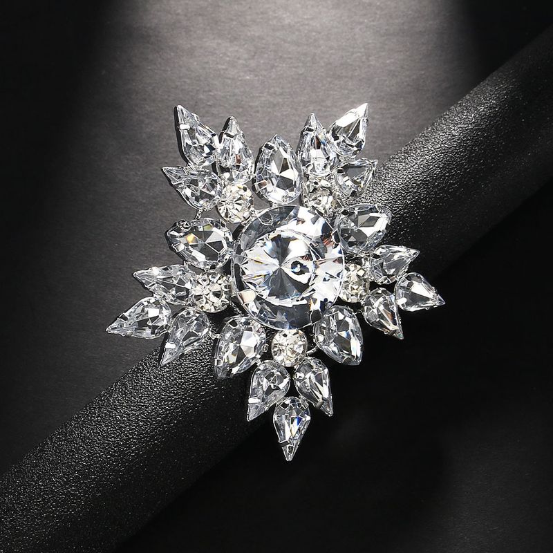 Anello accessorio versatile a forma di fiocco di neve esagerato con strass di grande personalità_voghion.com