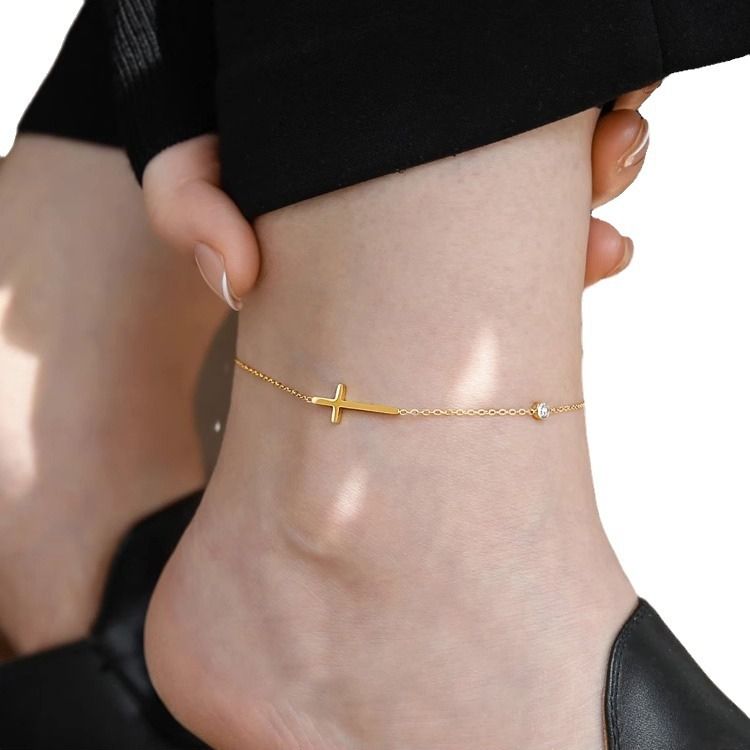 Neues luxuriöses Nischen-High-End-Fußkettchen aus Titanstahl mit Kreuz und Diamantbesatz für Damen, modische Super-Feen-Fußkette_voghion.com