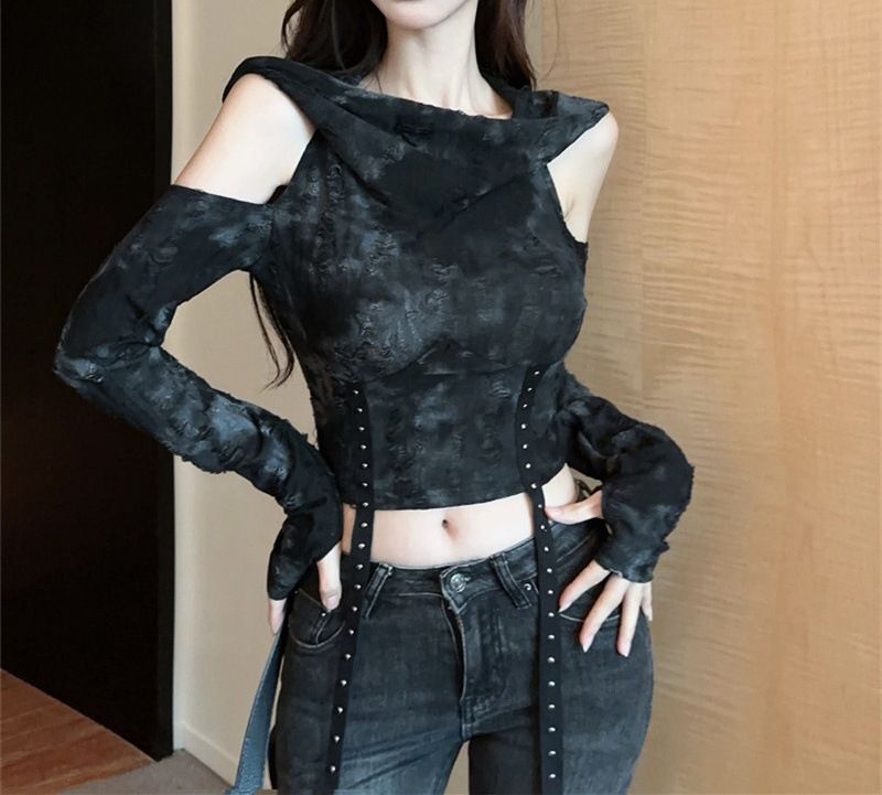 Abandoned soil style hand worn hooded off shoulder long sleeved T-shirt for women in summer 2024, slim and high waisted,_voghion.com