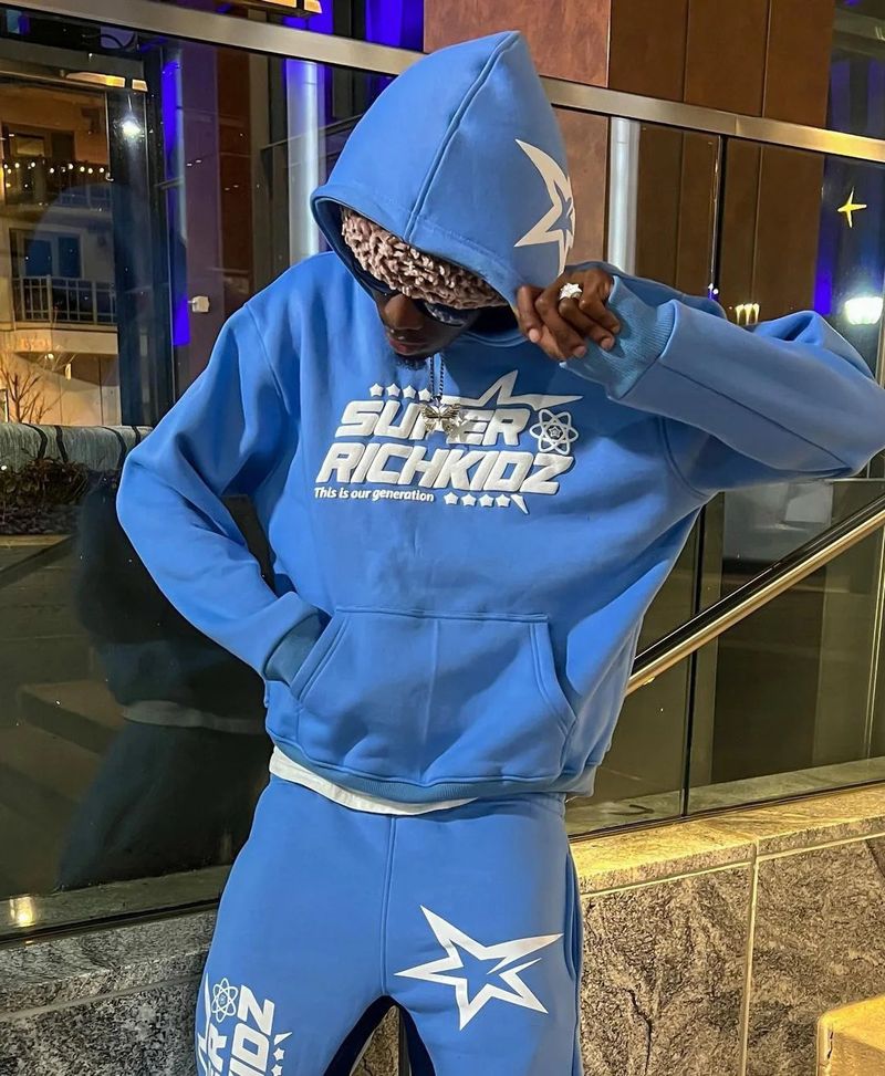 Herrenbekleidung Retro-Sweatshirts mit Sternendruck für Männer und Frauen, modische Kapuzenpullover, lässige Sweatshirts, Y2k-Anzug_voghion.com