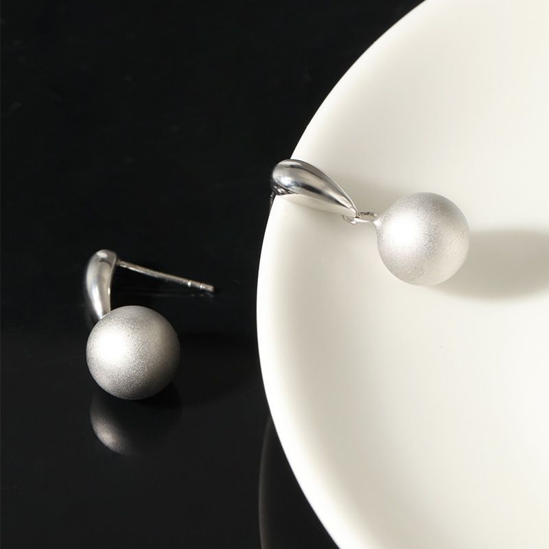 Pendientes de plata de ley con forma de bola de trefilado, estilo minimalista, estilo retro, elegantes, para otoño e invierno, para mujer_voghion.com