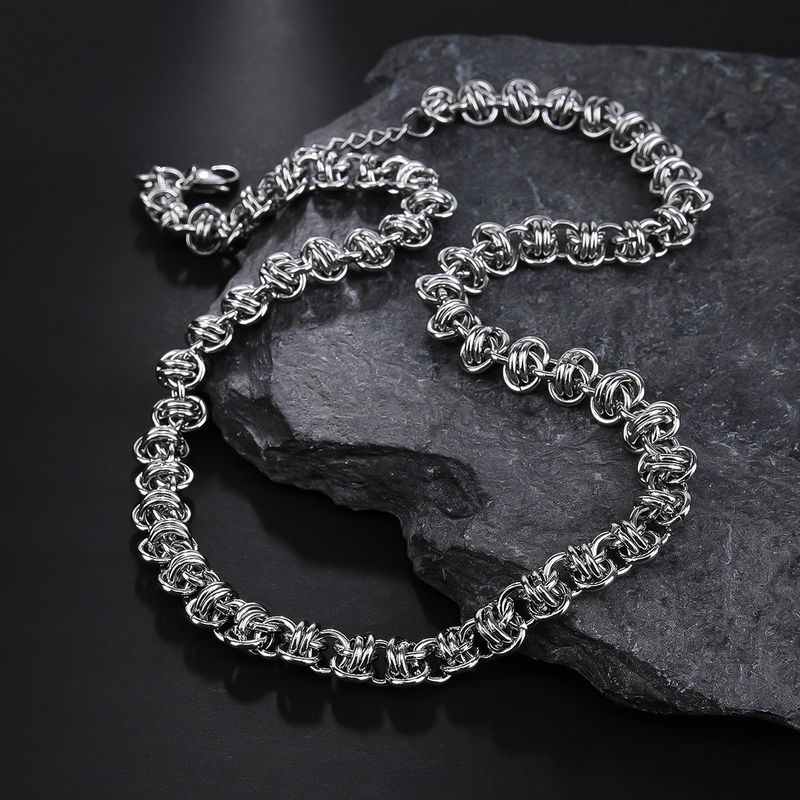 Collana cubana in acciaio al titanio, design di nicchia per la moda maschile hip hop, semplice e versatile, stile lungo da strada principale._voghion.com