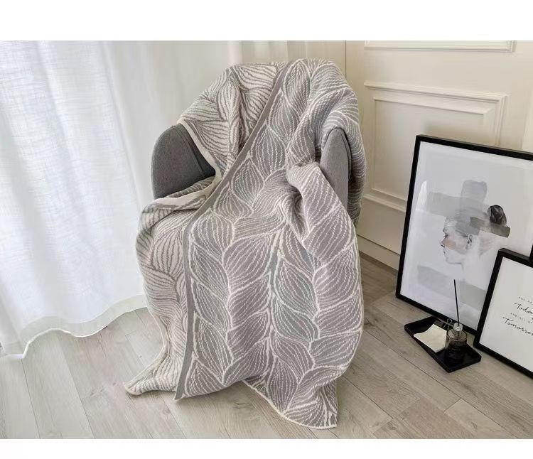 Leaf Pattern Knitting Sofa Blanket Bed End Blanket Air Conditioning Blanket Nap Blanket_voghion.com