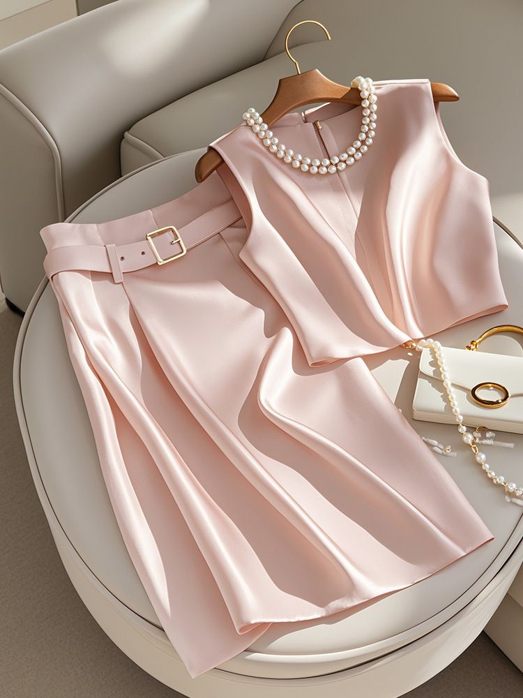 Ensemble deux pièces haut et jupe rose pour femme_voghion.com