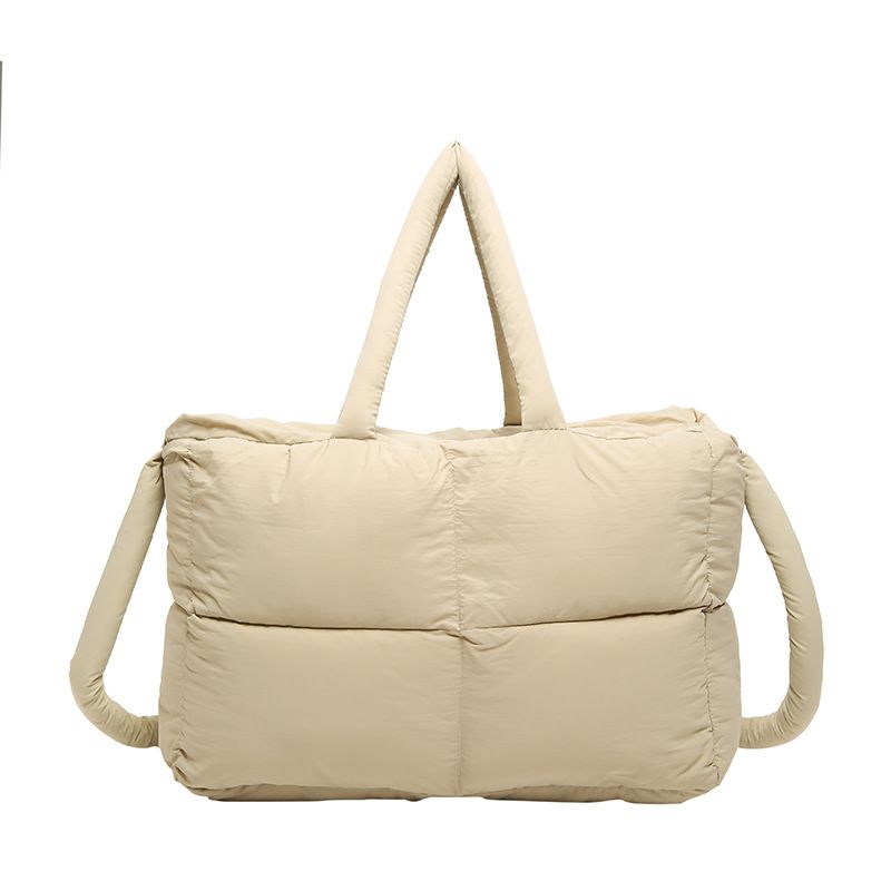 Borsa a tracolla grande e capiente imbottita in cotone alla moda per donna, nuova tendenza primavera 2024, semplice borsa a tracolla in nylon per pendolari_voghion.com