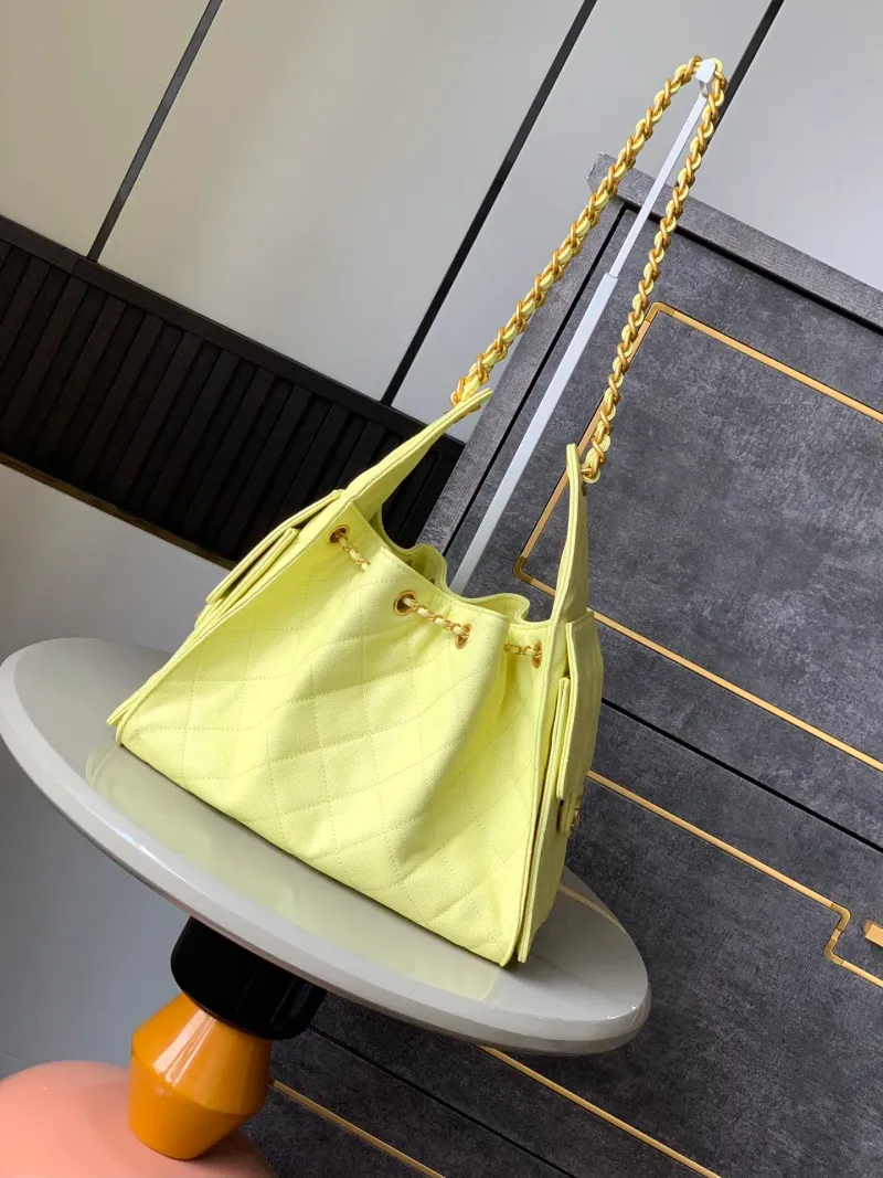 2025 Designer High Quality Large Capacity Leather Shoulder Classic Underarm Bag Dia Mesh Embroidered Retro Button_voghion.com