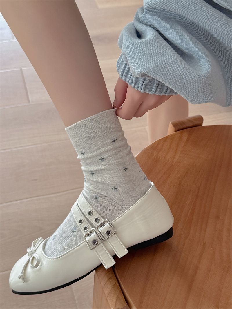 Calzini da donna con pizzo floreale - Stile vintage francese, cotone traspirante, calzini boho chic per look casual e alla moda. Calzini in pile con scarpe Dexun._voghion.com
