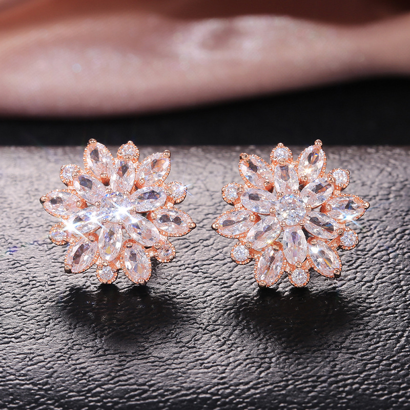 Cao Shis neue Luxus-Sonnenblumen-Doppel-Zirkon-Damenohrringe, modische Damen-Ohrringe aus Kupfer, Accessoires_voghion.com