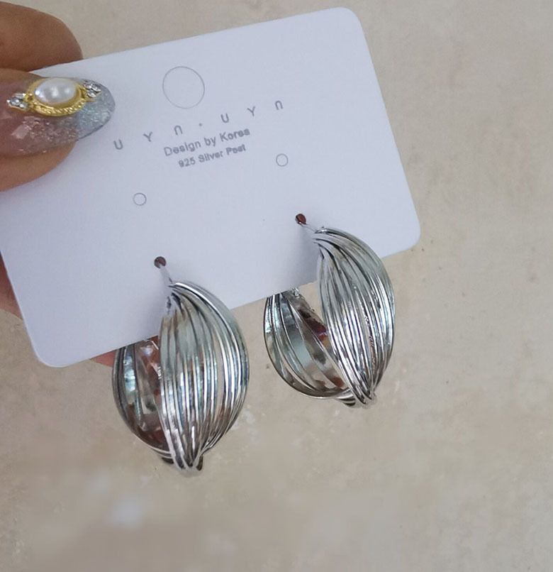 Orecchini a cerchio rotondi in argento con ago per donna, eleganti orecchini a cerchio in stile hip-hop._voghion.com