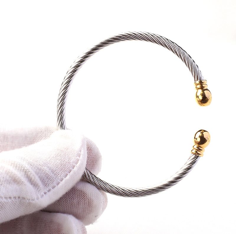 Moud Titan Stol Armband Fra Bijouen Verdrehte Drot C-fërmeg Twist Armband Vergoldete Boutique Koppel Bijouen_voghion.com