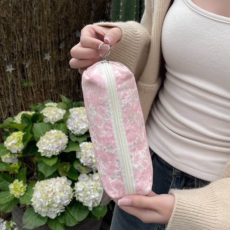 Begge Checkered Bow Makeup Bag - Large Capacity & Cute (Stylish Cosmetic Pouch For Girls)_voghion.com