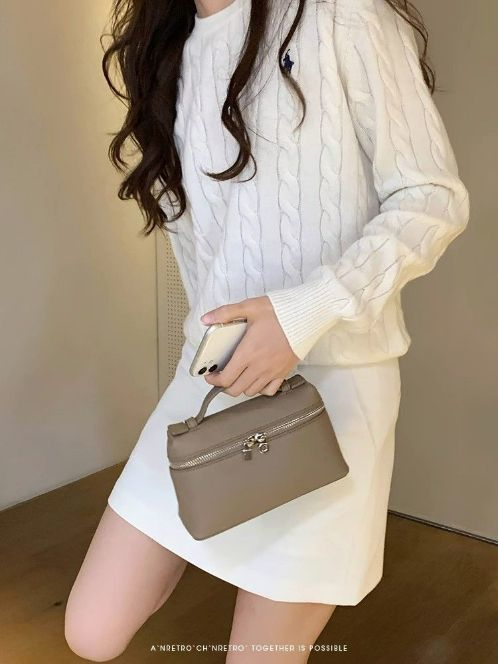 Niche Time Traveler Lunchbox-Tasche für Damen, neue Sommer-Umhängetasche 2023, vielseitige tragbare Umhängetasche_voghion.com