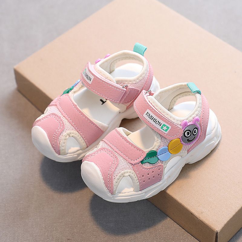 2024 Sommer Neue Cartoon Raupe Jungen Baotou Baby Sandalen Mädchen Funktionale Weiche Sohle Kinder Strand Schuhe_voghion.com