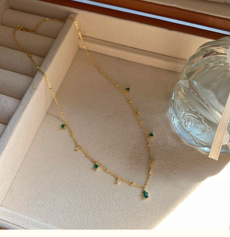 Exquisito collar de diseño de nicho de cadena de clavícula chapada en oro de plata esterlina s925 con temperamento simple y cuello esmeralda retro para mujer_voghion.com
