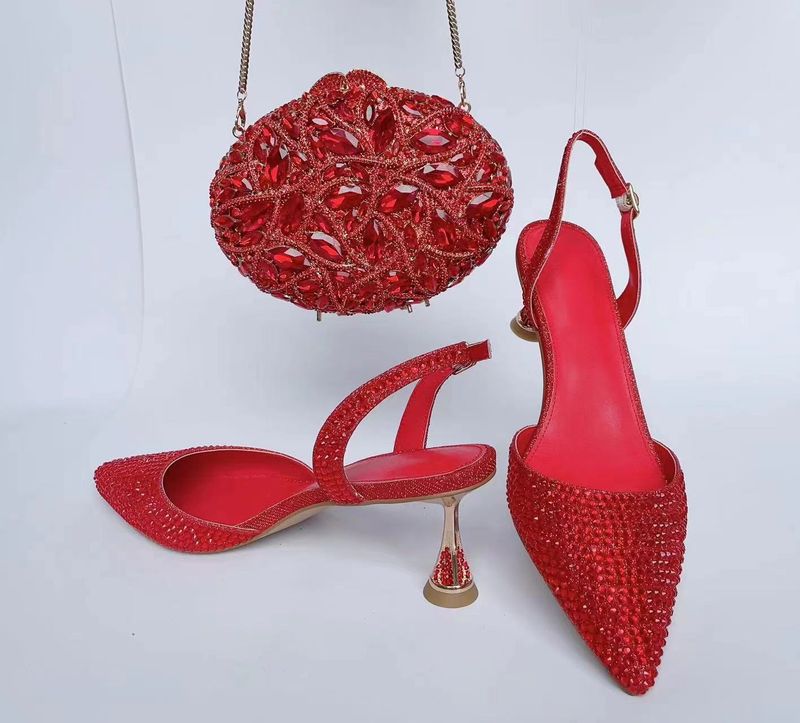 Evening Match With Sparkling Diamond Embellished High Heeled Sandals And Imitation Drawstring Jewel Handbag Set Shoes And Bag_voghion.com