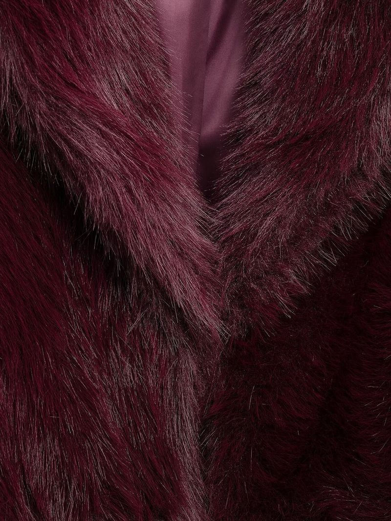 Damenmantel mit Kunstpelzkragen – Elegante Herbst-Winter-Jacke mit Revers, Luxuriöse Oberbekleidung in reinen Farben (Burgunderrot, Braun, Marineblau)_voghion.com