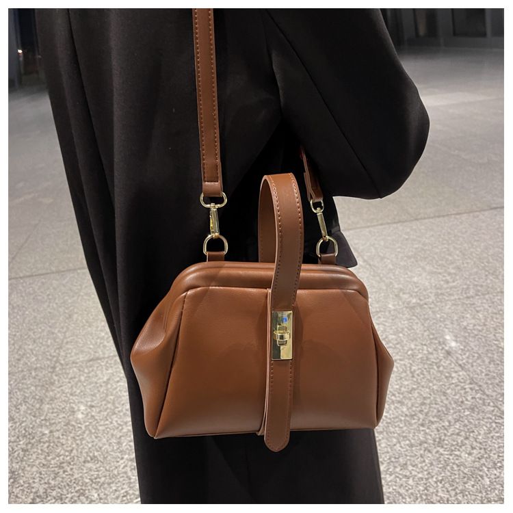 Luxuriöse Designer-Handtaschen, hochwertige, elegante Geldbörse für Damen, neue trendige, modische Nischen-Umhängetasche aus weichem Leder, vielseitig einsetzbar
_voghion.com