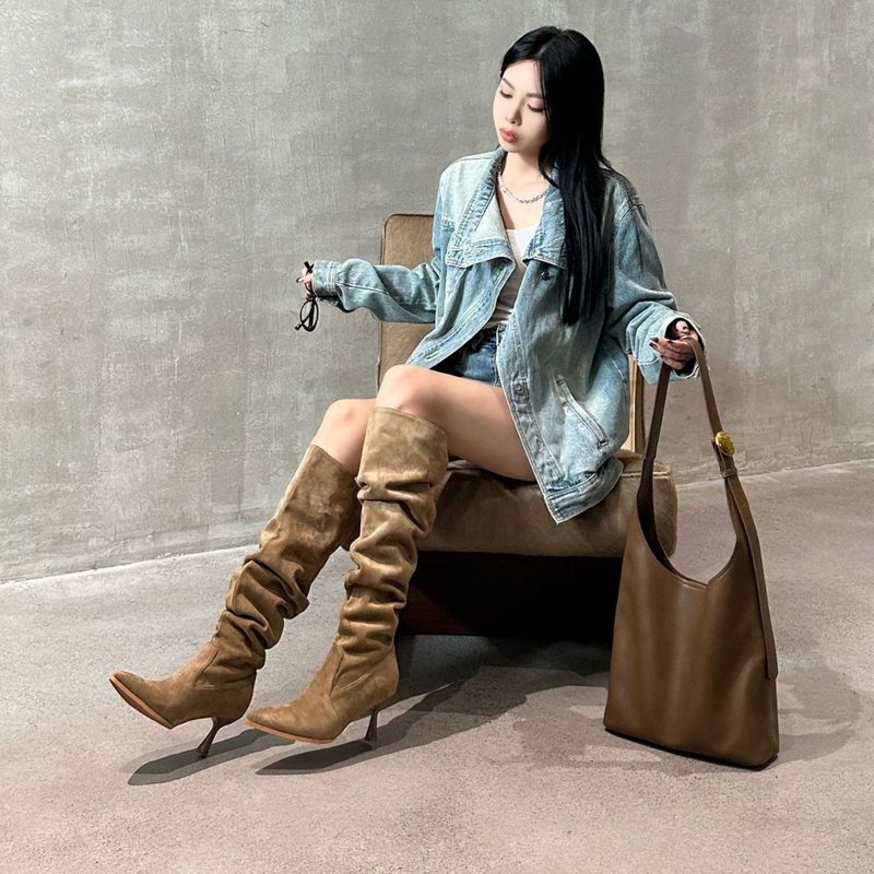 2025 New Autumn/Winter High Heels Fashion Pointed Over Knee Thin Knight Women's Suede Boots_voghion.com