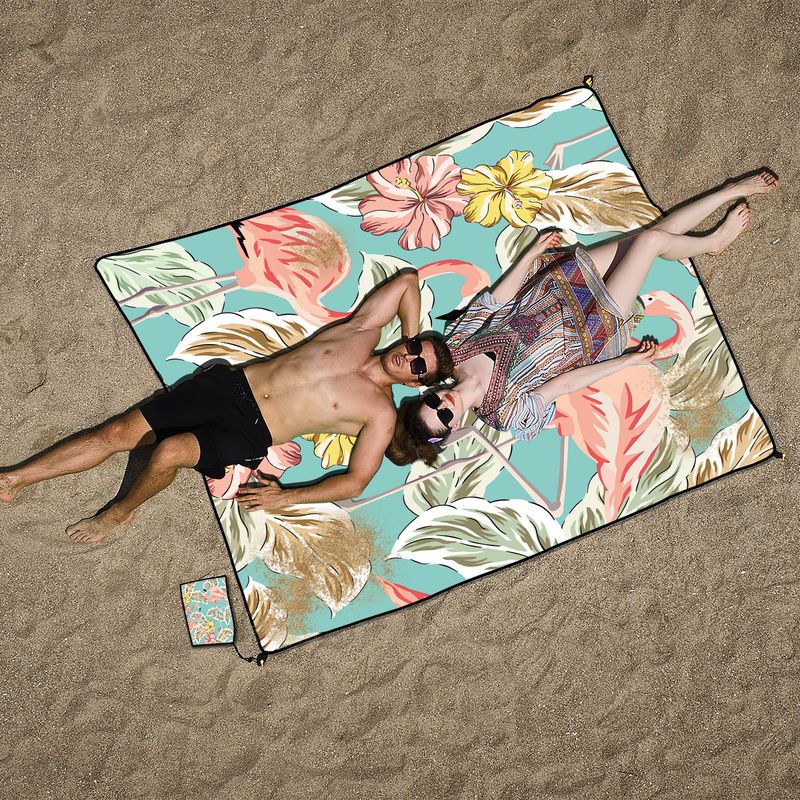 Strandmatte mit Flamingo-Print – winddicht, wasserdicht und sandfrei (200 x 150 cm, individuelles Logo, für Camping und Picknick)_voghion.com
