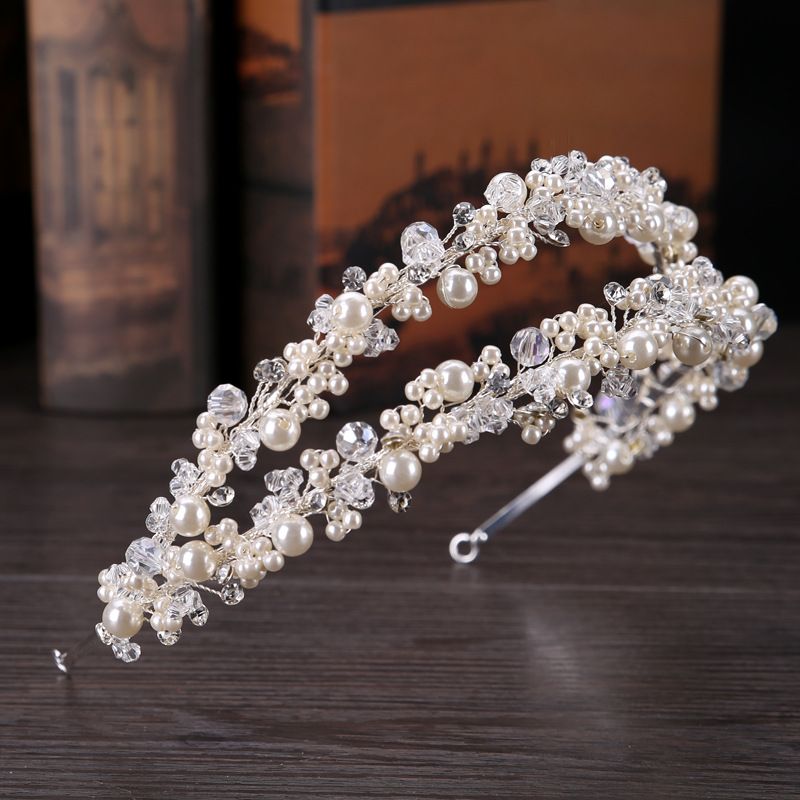 Elegantes Haaraccessoire für die Braut mit zweireihigen Perlen und Kristallen – handgefertigtes florales Stirnband für Hochzeit, Abschlussball und besondere Anlässe_voghion.com