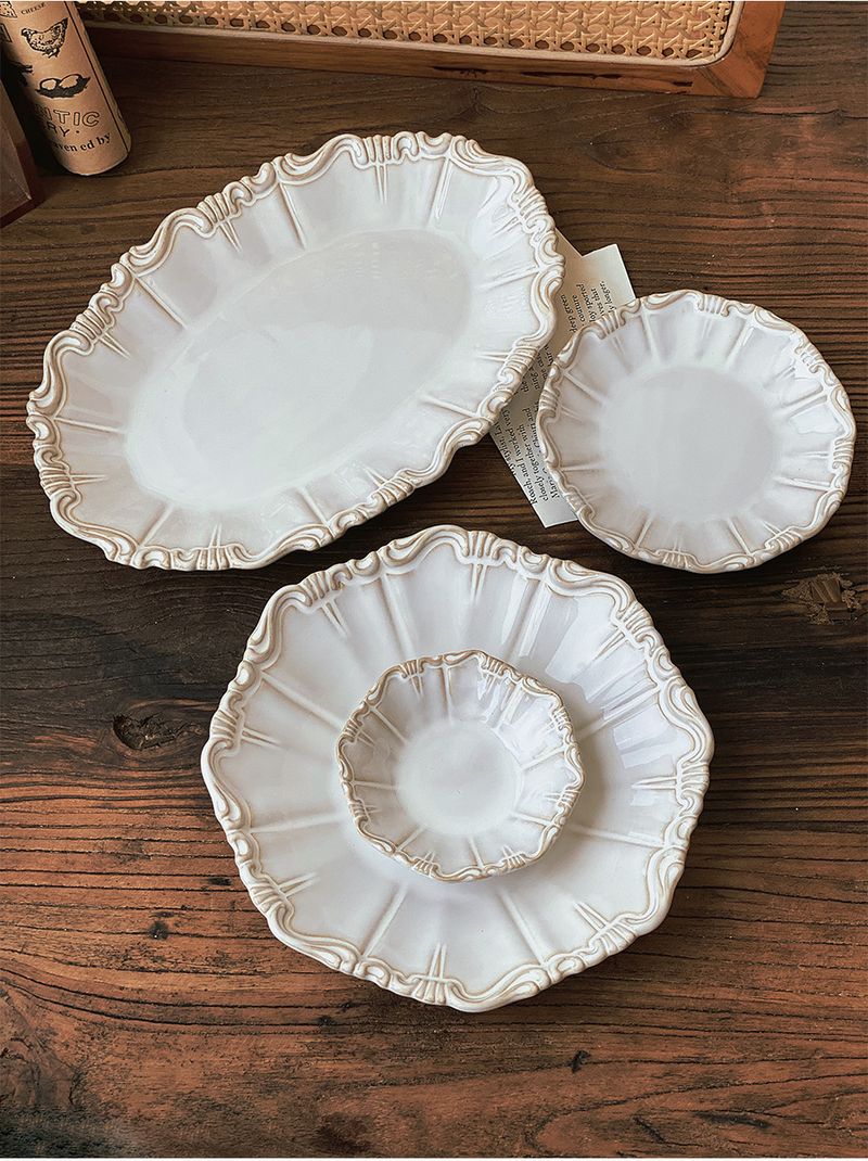 Elegantes Keramikgeschirrset mit Blumenmuster – 12-teiliges Reisschüsseln, Teller und Kaffeetassen im Retro-Stil (mikrowellengeeignet, bleifreie Glasur, für Hotel- und Heimgebrauch)_voghion.com