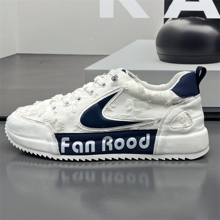 Nouvelles chaussures d'été chaussures en toile décontractées pour hommes chaussures de planche respirantes chaussures Forrest Gump pour hommes petites chaussures blanches_voghion.com