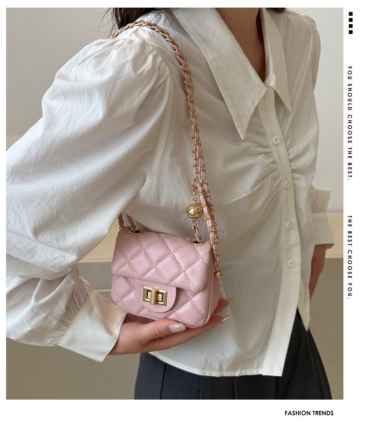 Lingge Chain For Women's 2024 New Fashion Texture Small Square With Unique Design Versatile One Shoulder Crossbody Bag_voghion.com