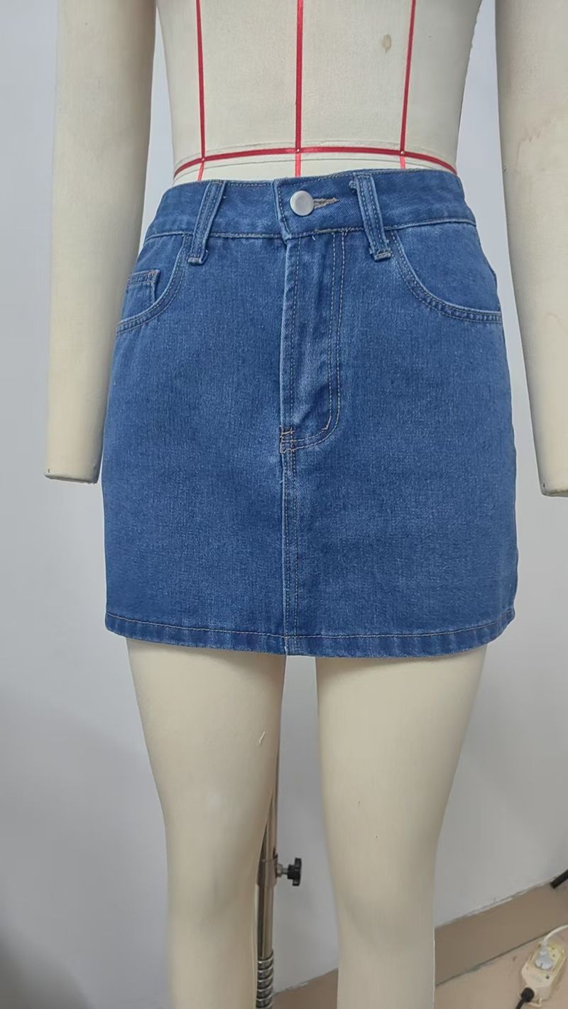 Gonna corta in denim versatile alla moda lavata da donna_voghion.com