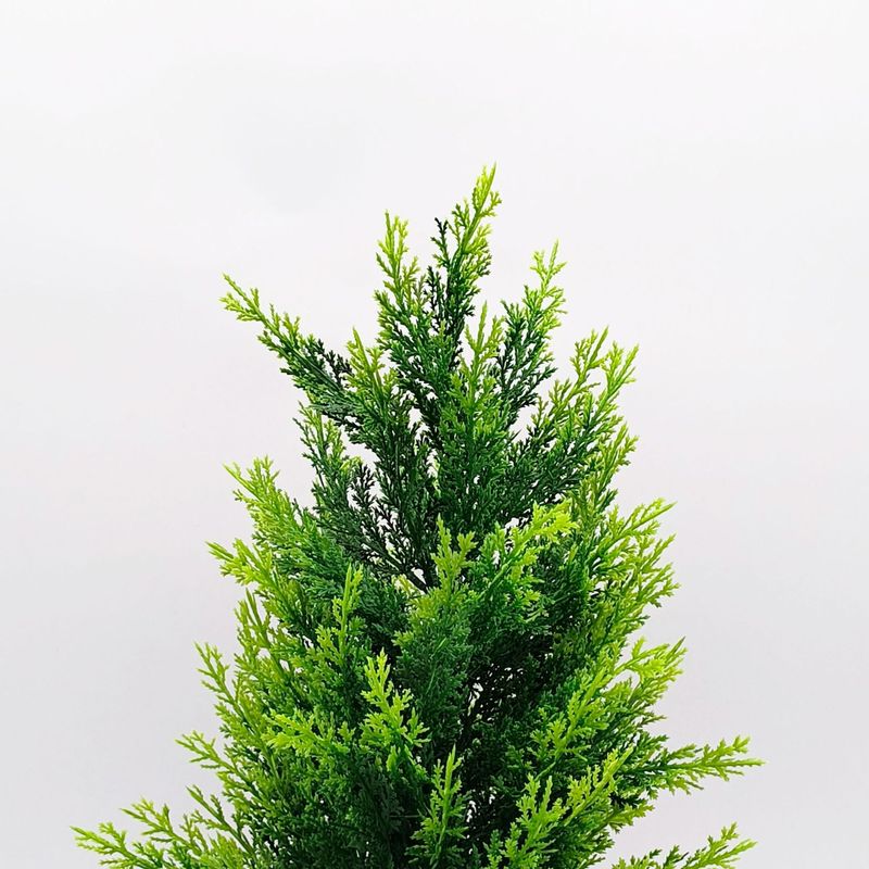 Kerstboom in pot, kunstkerstboom in pot, kunstkerstboom voordeur, gang, terrasdecoratie_voghion.com