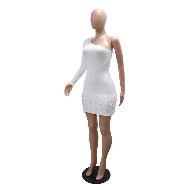 Robe moulante asymétrique à une manche, ornée d'appliqués floraux côtelés - Élégante robe de soirée pour femme_voghion.com