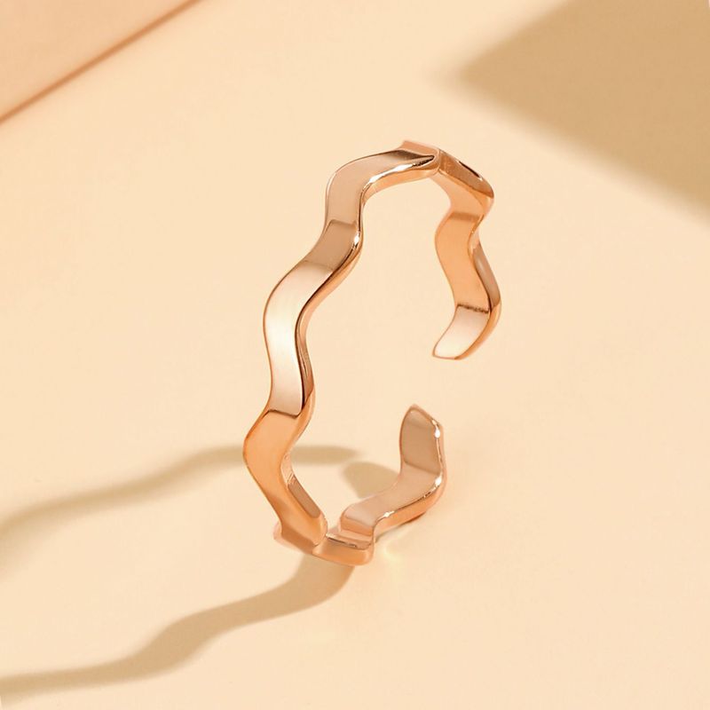 Stainless geometric Mobius simple wave element index finger ring, female vacuum electroplated titanium steel ring_voghion.com