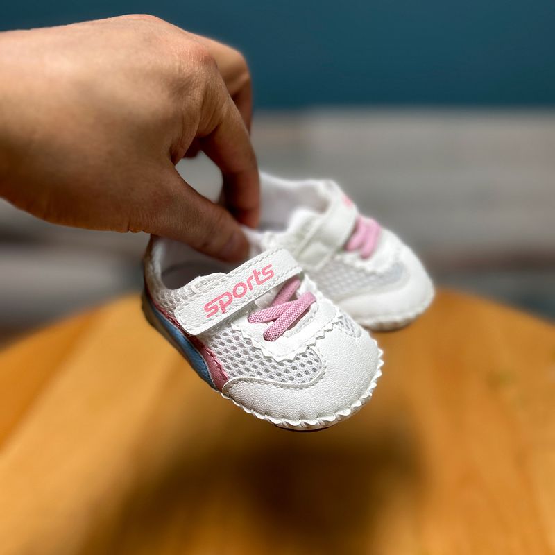 Mutter & Kinder Frühling und Sommer 0-1 Jahr alte Baby Kleinkind Schuhe weiche Unterseite rutschfeste 6-12 Monate geschlossene Zehenpartie Anti-Kick atmungsaktive Mesh-Sandalen_voghion.com
