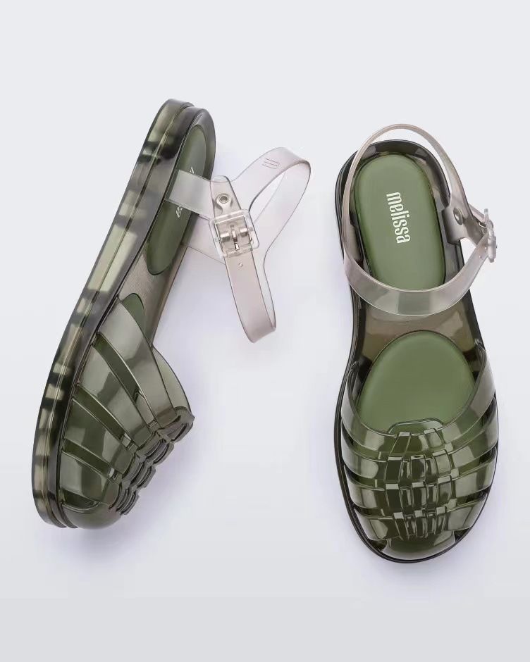 Sandali da donna intrecciati con motivo a blocchi di colore, con rinfreschi in gelatina_voghion.com