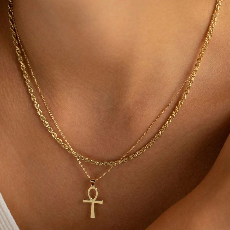 Collier croix en acier inoxydable pour homme et femme, tendance et polyvalent, idéal pour un pull ou un sweat à capuche._voghion.com